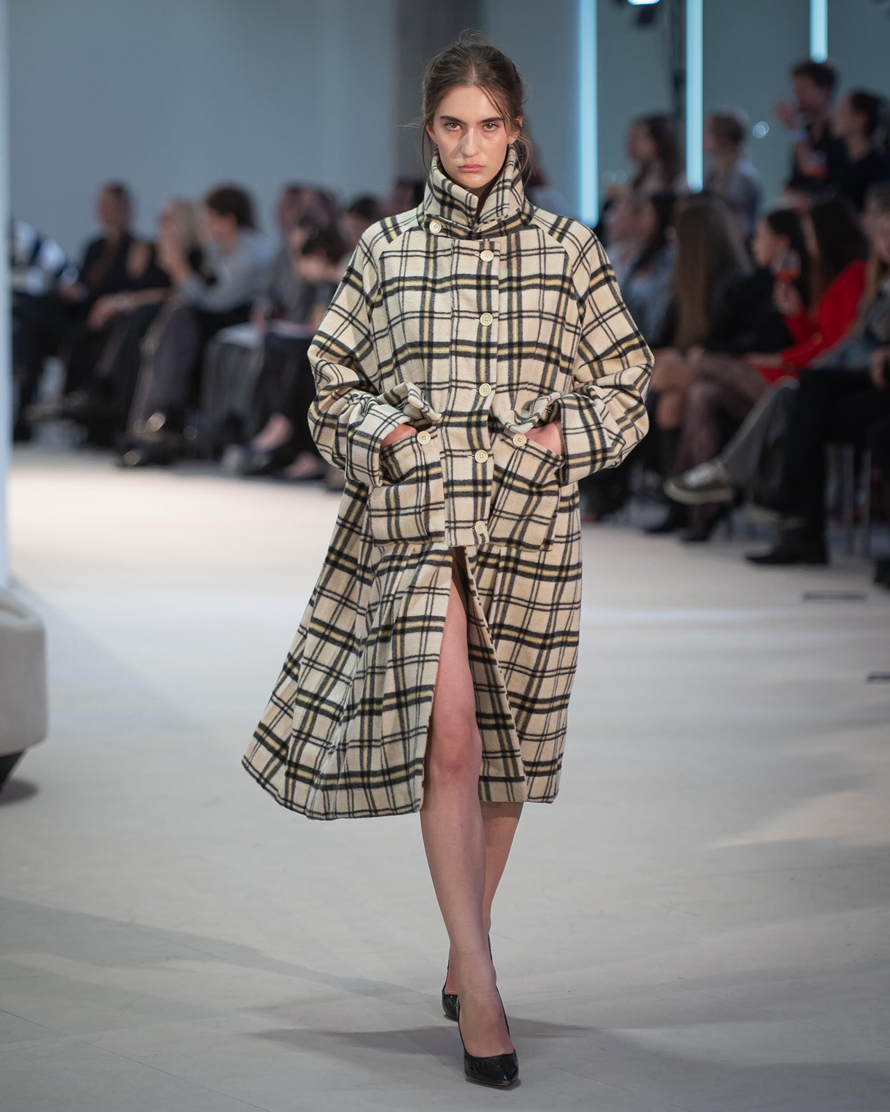 Myus Ermitage Equestrian Coat, italian wool, color yellow black