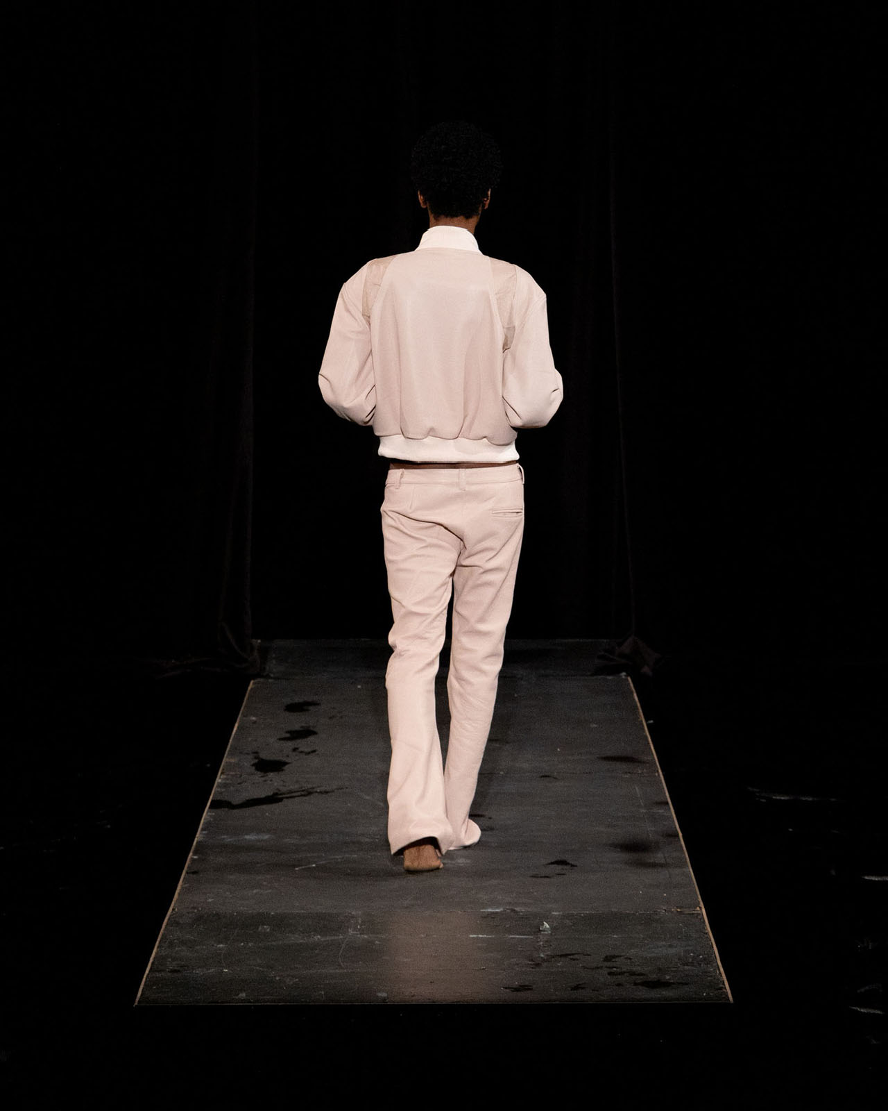 Myus Leather Bomber, look 7, rear view